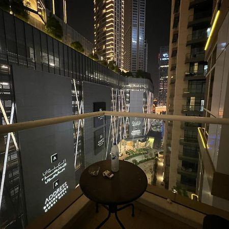 Downtown Holiday'S - 1 Min To Dubai Mall & Burj Khalifa Hostel Kültér fotó
